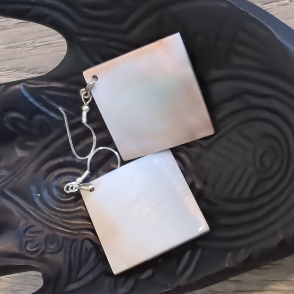 Abalone Mother Of Pearl And Onyx Sterling Silver Earrings - Picture 3 of 8